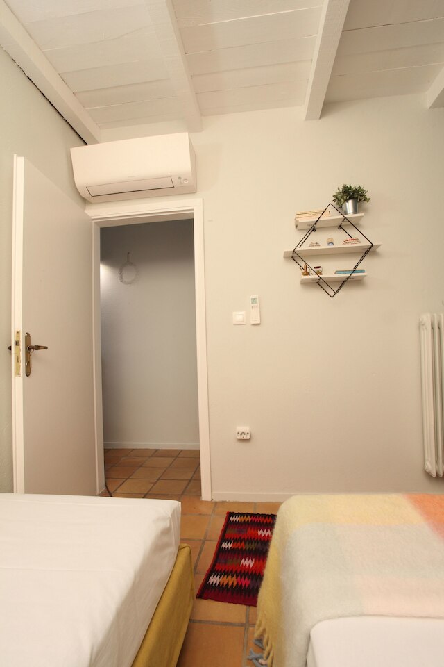 アテニアン ニーチェ イン プラカ