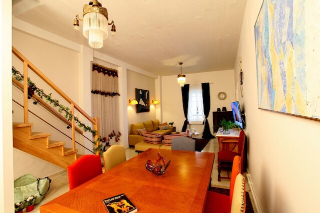 アテニアン ニーチェ イン プラカ