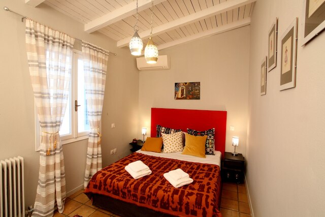 アテニアン ニーチェ イン プラカ