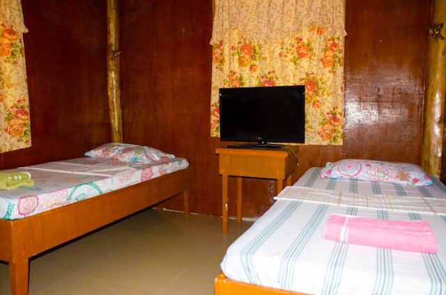 ブーゲンビリア パラダイス キャンプグラウンド ホステル