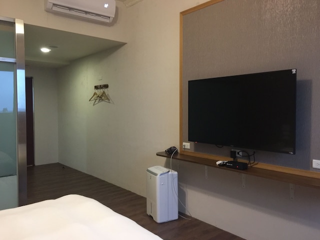 ホァン タイ ホテル (皇泰大饭店)