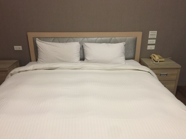 ホァン タイ ホテル (皇泰大饭店)