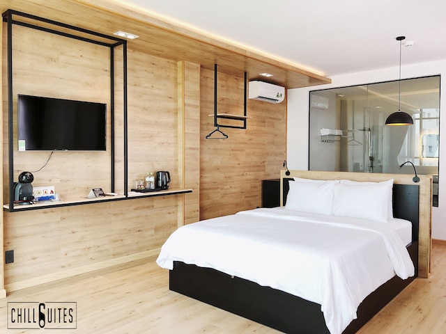 チョテル ファム グー ラオ