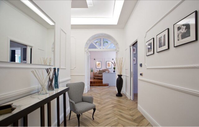 エレガンツァ ネル クオーレ ディ ナポリ バイ ワンダフル イタリア