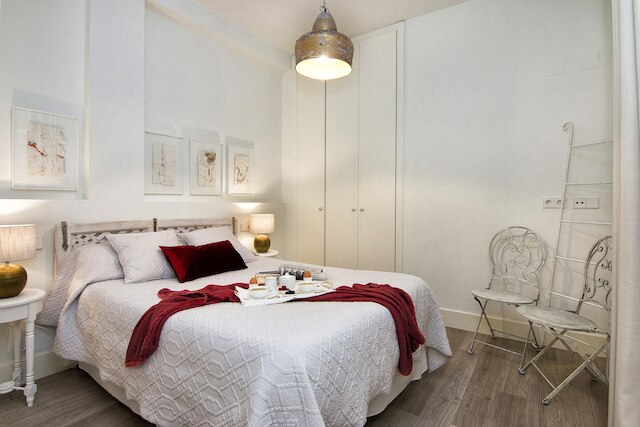 グラナダ デラックス アパートメンツ