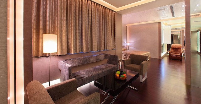 スプリング ホテル