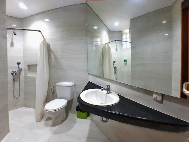 ヴィラ 4 ベッドルーム クラブ ブンガ No. 8 バトゥ マラン