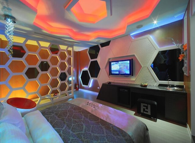 ローマン バケーション モーテル (羅馬假期汽車旅館)