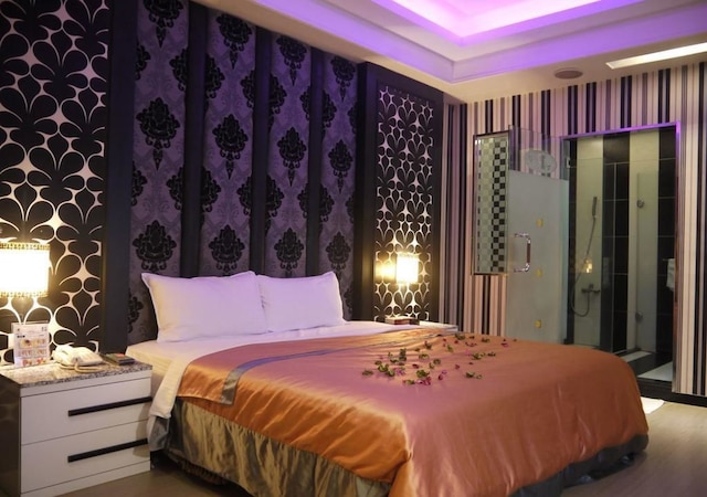 ローマン バケーション モーテル (羅馬假期汽車旅館)