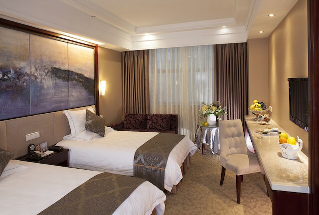 ホアリェン イースタン ホテル (華聯東環酒店)