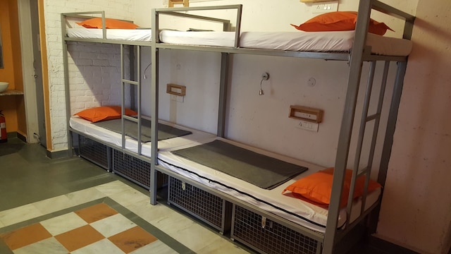 ジュガード ホステルズ