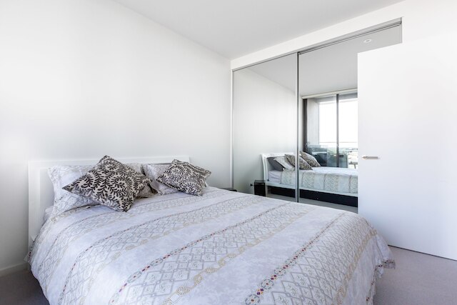 サブリナ、ベッドルーム 2 室、ドックランズ アパートメント