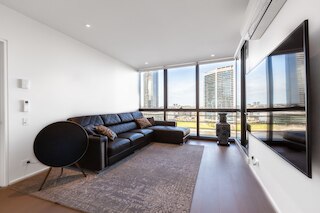 サブリナ、ベッドルーム 2 室、ドックランズ アパートメント