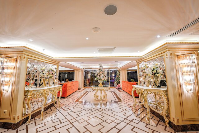 グランド マルチェロ ホテル & スパ