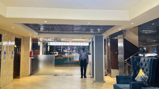 ホテル ザ キャピタル