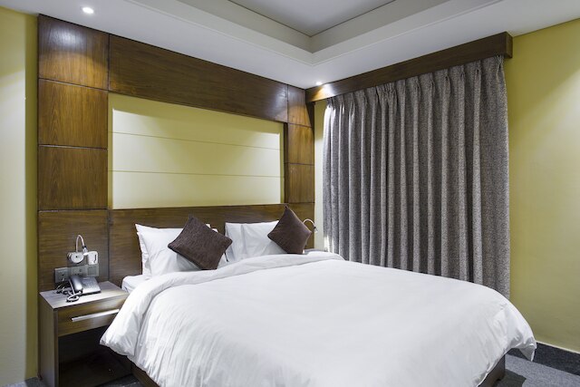 ホテル ザ キャピタル