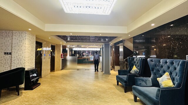 ホテル ザ キャピタル