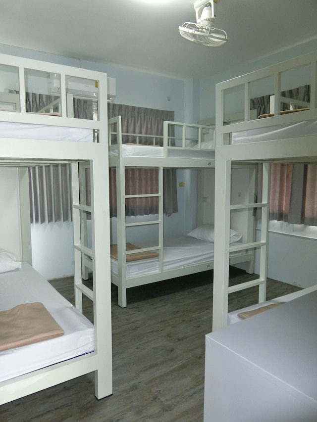 パトネ ホステル