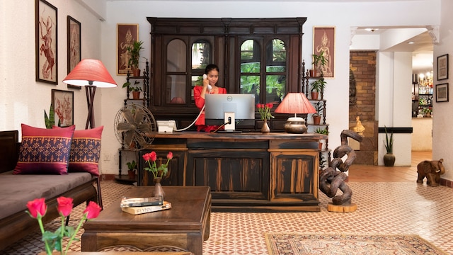 マネ コロニアル クラシック