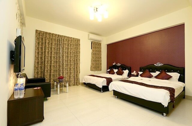 フラワー 4 B&B (花蓮花逸宿光民宿)