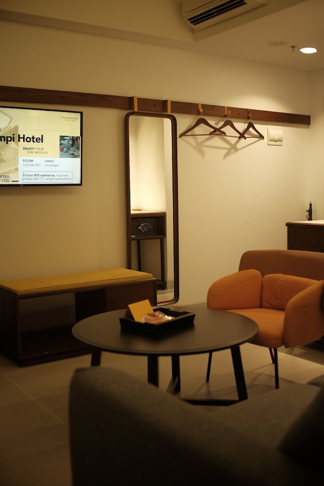 カンピ  ホテル  トゥンジュンガン - スラバヤ