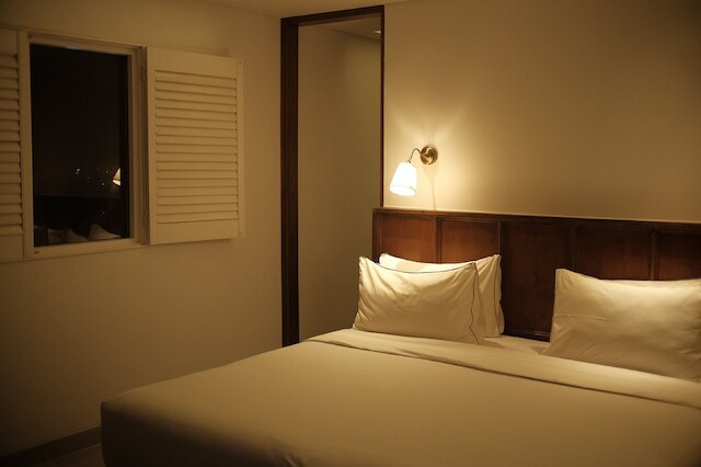 カンピ  ホテル  トゥンジュンガン - スラバヤ