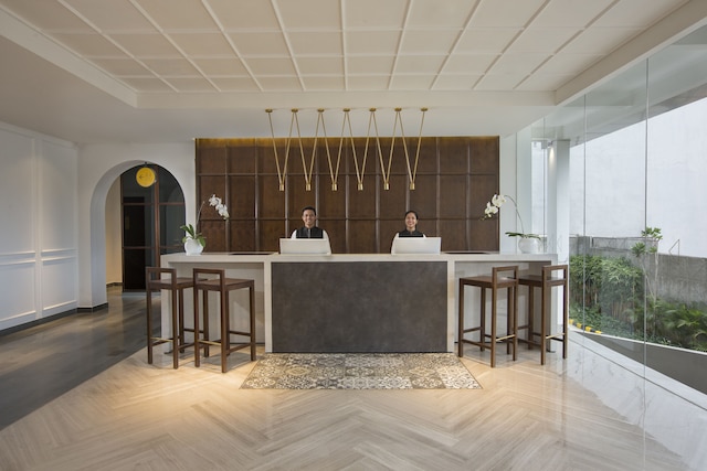 カンピ  ホテル  トゥンジュンガン - スラバヤ