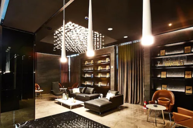 ホテル ウォンテッド