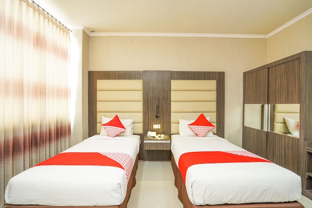 モーミュ ホテル & ラウンジ