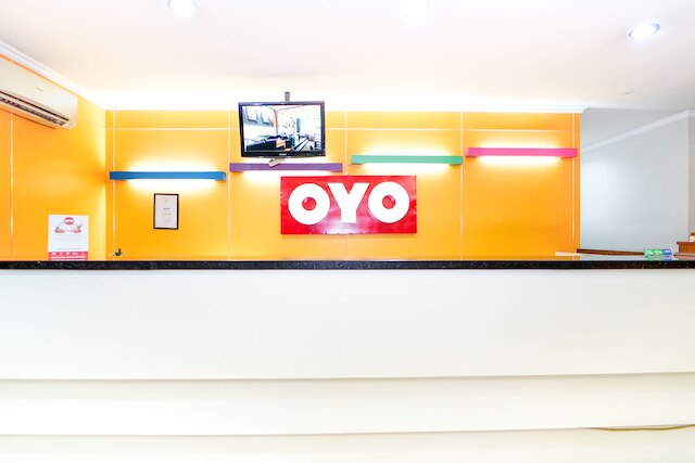 モーミュ ホテル & ラウンジ