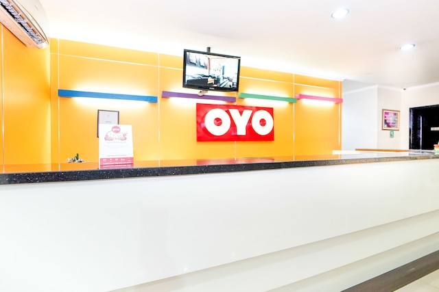 モーミュ ホテル & ラウンジ