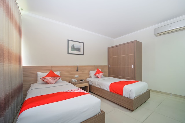 モーミュ ホテル & ラウンジ