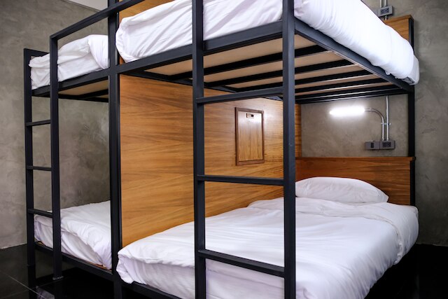 バーン・ルン・ポシュテル - ホステル