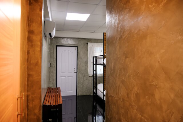 バーン・ルン・ポシュテル - ホステル