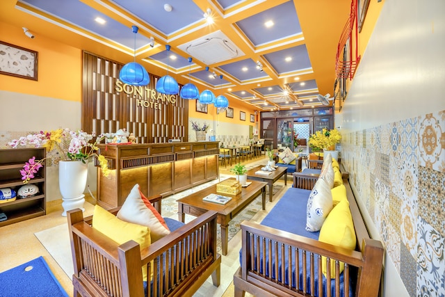 ソン トラン ホテル ホイアン