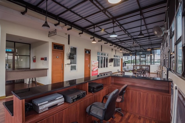 レッドドアーズ プラス ニア セマンギ