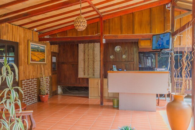 レッドドアーズ ニア カンポン ガジャ2