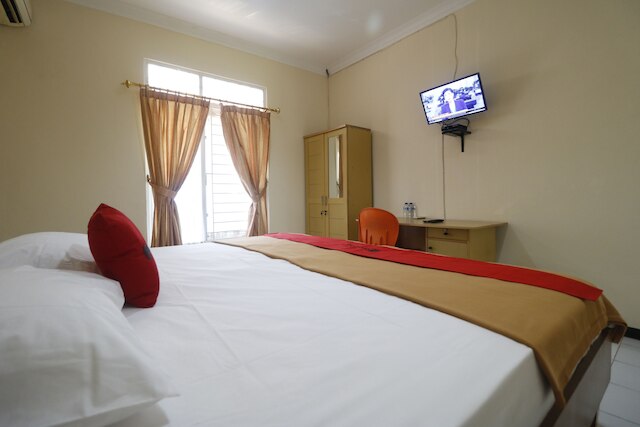 レッドドアーズ アット ジャラン ガトット スブロト ジャカルタ