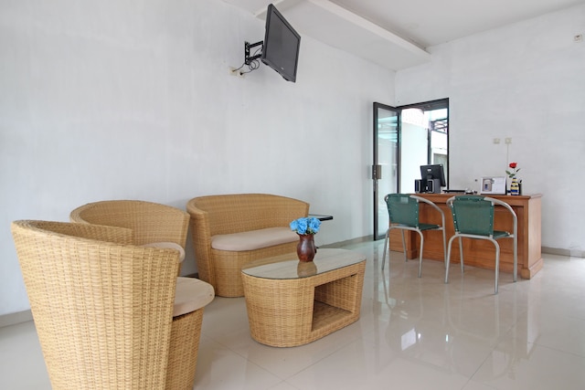 レッドドアーズ ニア ジョグジョ シティ モール