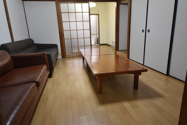 Tarbo's House Surugamachi