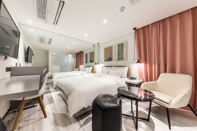 ホテル フォレスター シンチョン