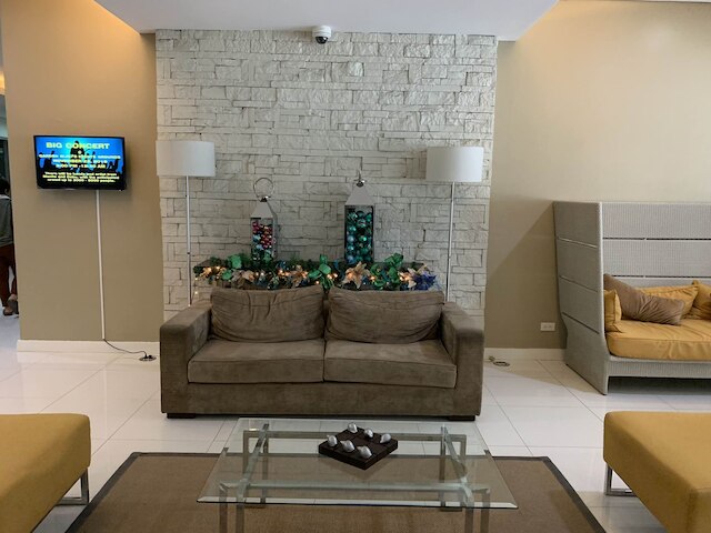 アヴィダ タワー セブ バイ スリーピングポン