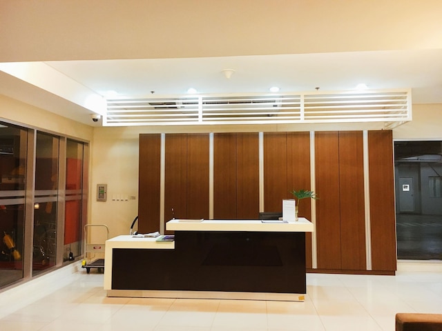 アヴィダ タワー セブ バイ スリーピングポン