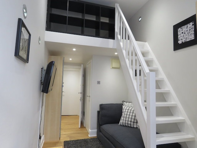 22 43 クランリカード ガーデンズ スタジオ