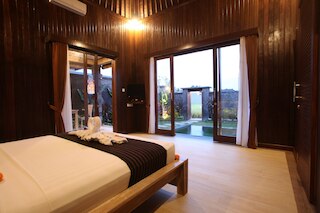 ポンドック ナヤ