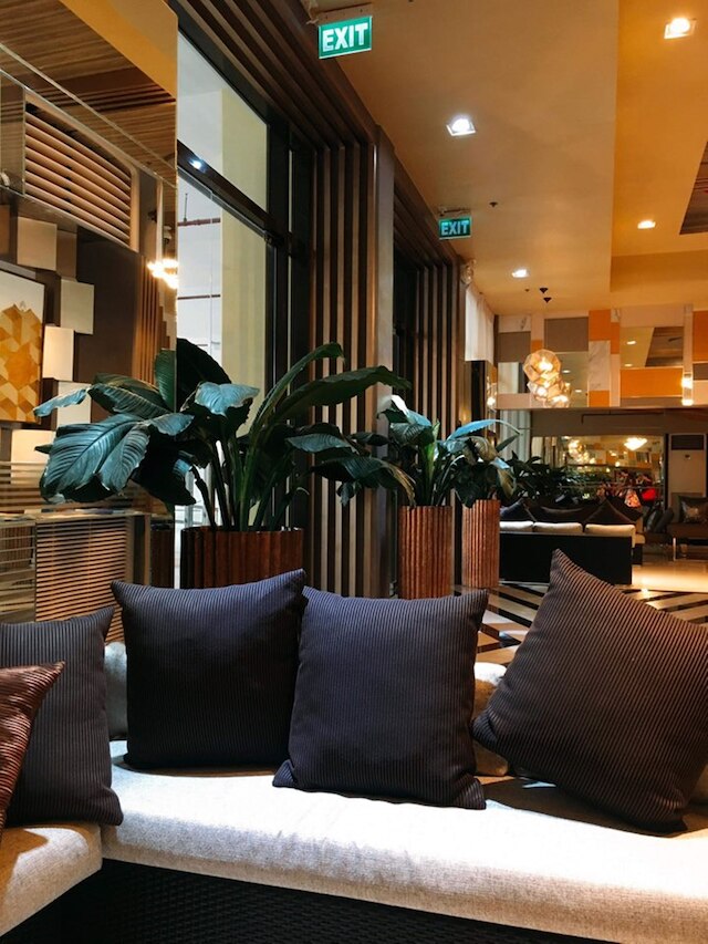 ザ パーシモン セブ バイ スリーピングポン