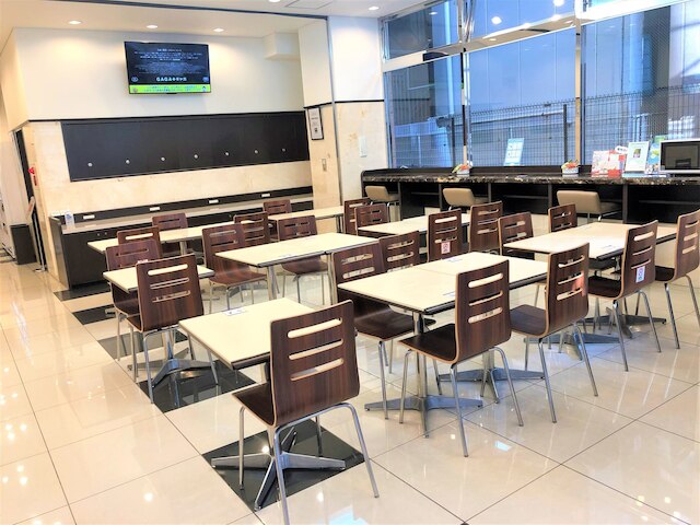 東横 INN 新宿御苑前駅 3 番出口