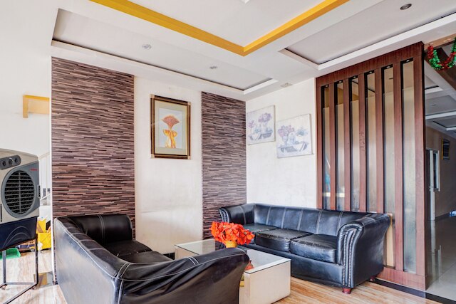 ホテル O シワランケルト ニア スラバヤ カーニバル