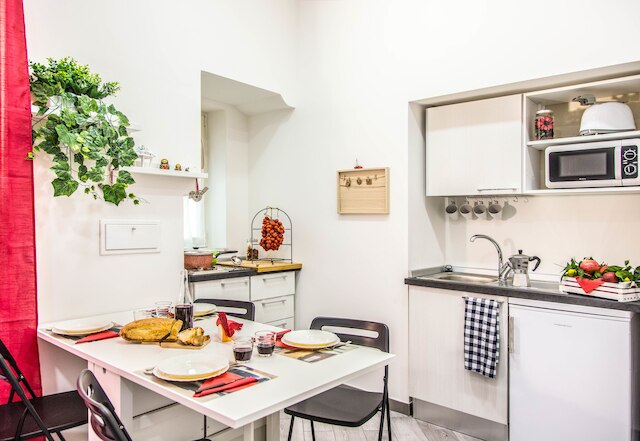 サン コスモズ フラット ナポリ センター