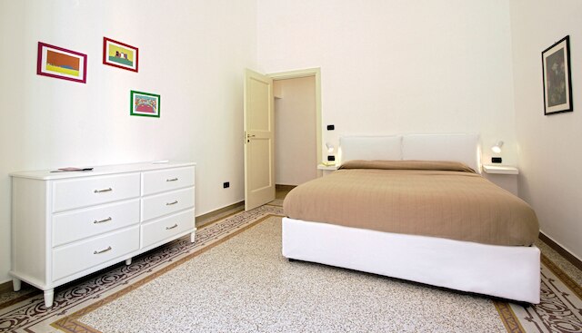 カーサ ダンテ - ヒストリック アパートメント